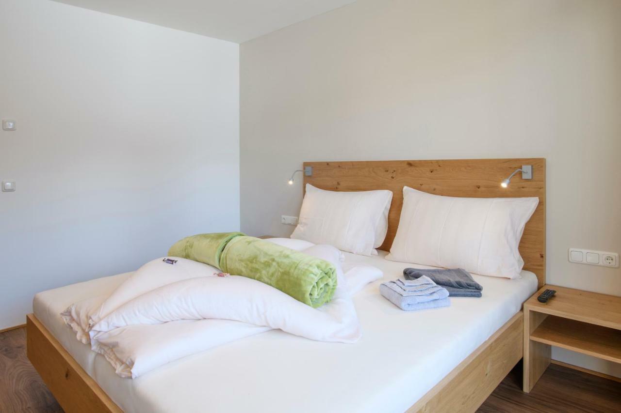 Almstueble Bergfrieden Hotel Дамулс Екстериор снимка